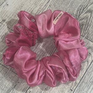 Chic Jem Pink Satin Hair Scrunchies Elegant Accessories